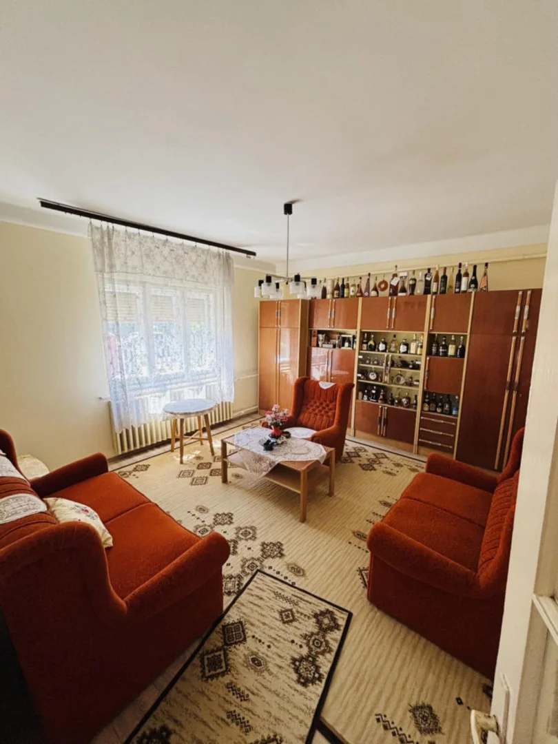 Eladó családi ház Halászteleken - Kép 3