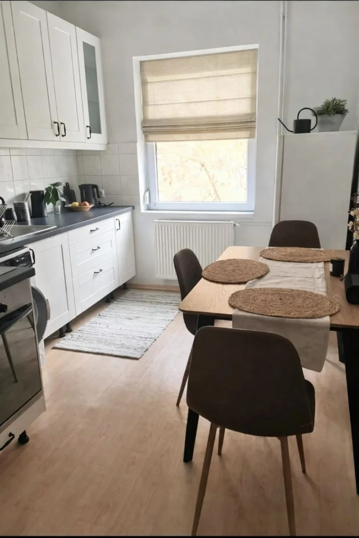 Kiadó tégla lakás Budapest 14. ker.en - Kép 5