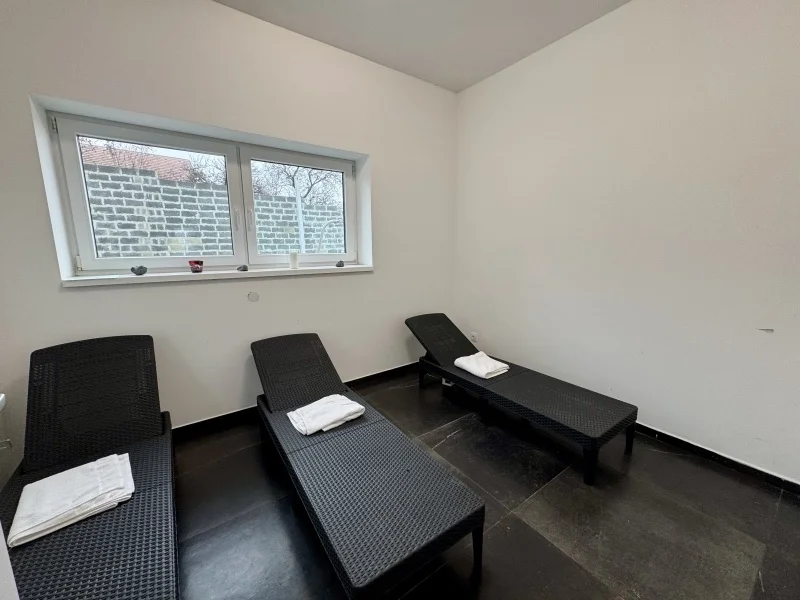 Eladó családi ház Pécsen - Kép 4