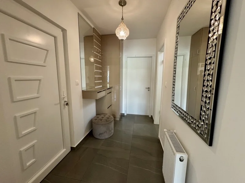 Eladó tégla lakás Pécsen - Kép 2