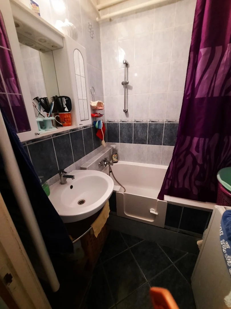 Eladó panel lakás Budapest 03. ker.en - Kép 7