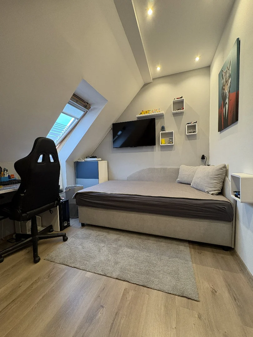 Eladó tégla lakás Szolnokon - Kép 12