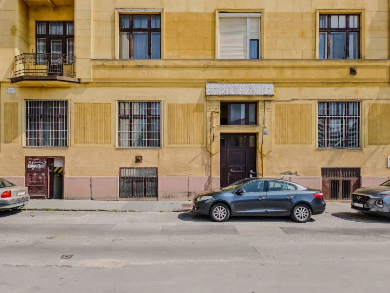 Eladó raktár ipari / raktár Budapest 09. ker. Márton
