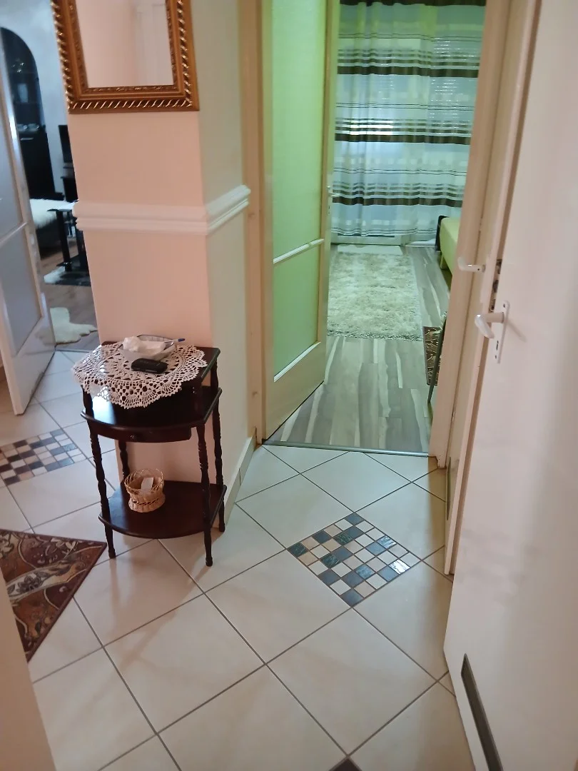 Eladó panel lakás Hévízen - Kép 5