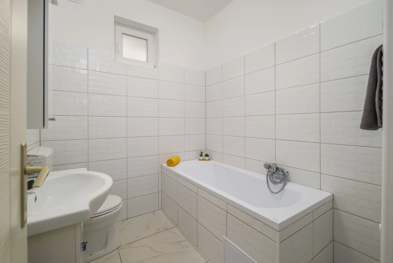 Eladó családi ház Felsőpakonyon - Kép 18