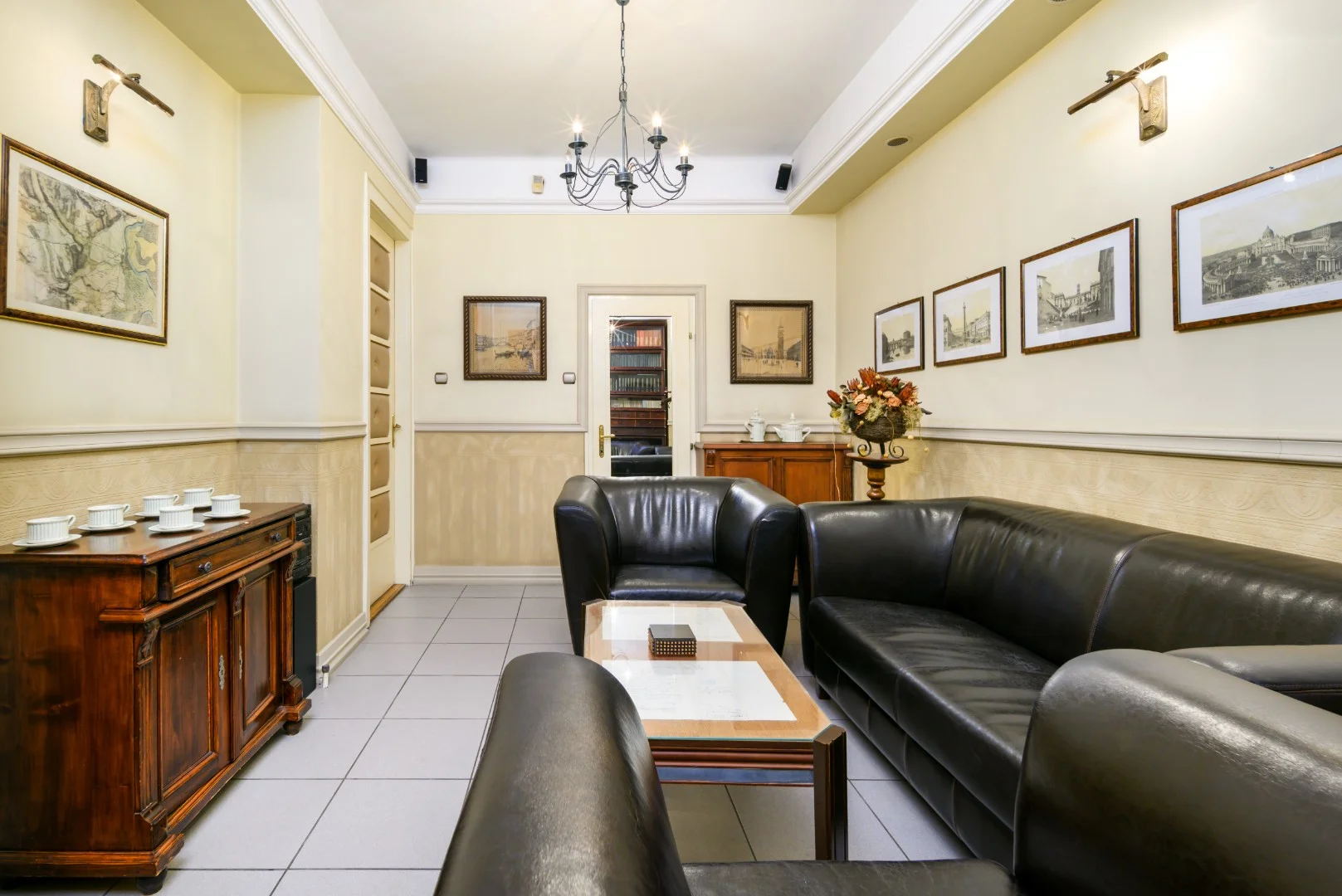 Kiadó iroda iroda / üzlet / kereskedelmi / szolgáltató Budapest 05. ker.en - Kép 2