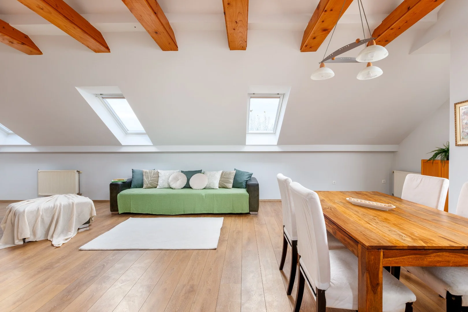 Eladó tégla lakás Esztergomban - Kép 2