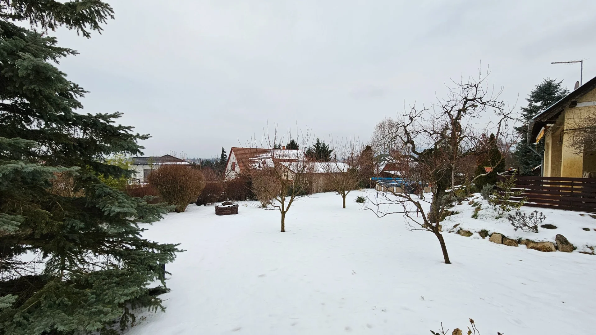 Eladó családi ház Szentendren - Kép 2