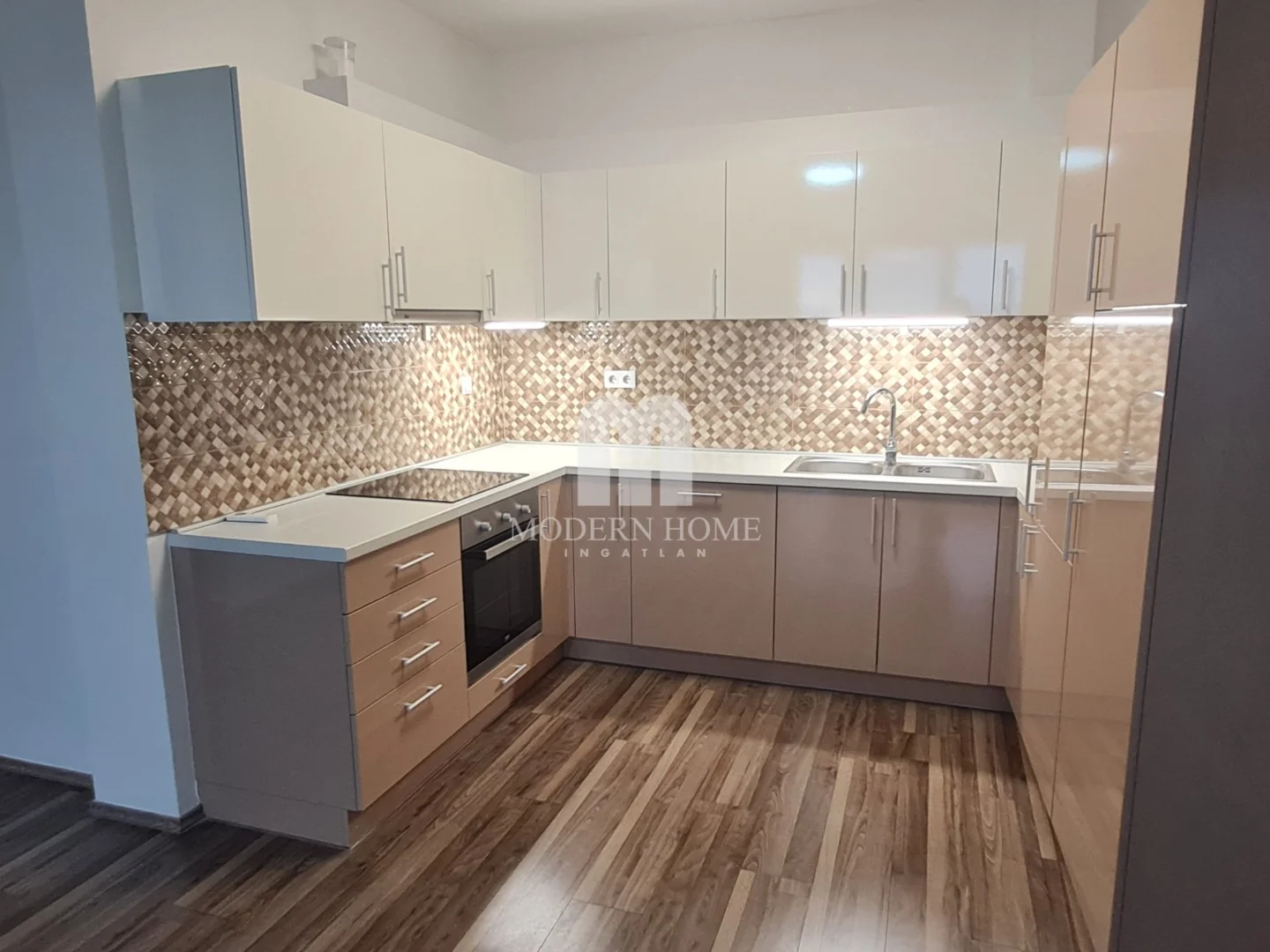 Eladó tégla lakás Székesfehérváron - Kép 13