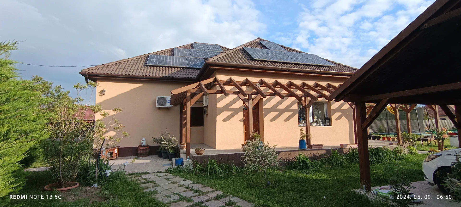 Eladó családi ház Bugyin