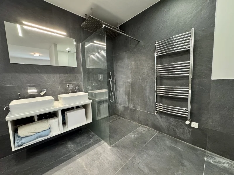 Eladó családi ház Pécsen - Kép 7