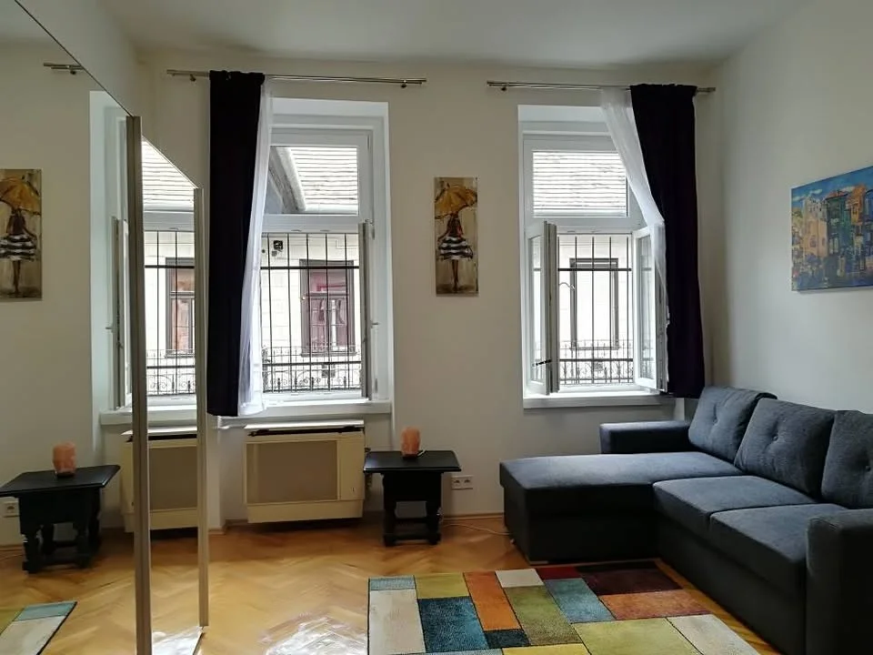 Eladó tégla lakás Budapest 07. ker.en - Kép 8