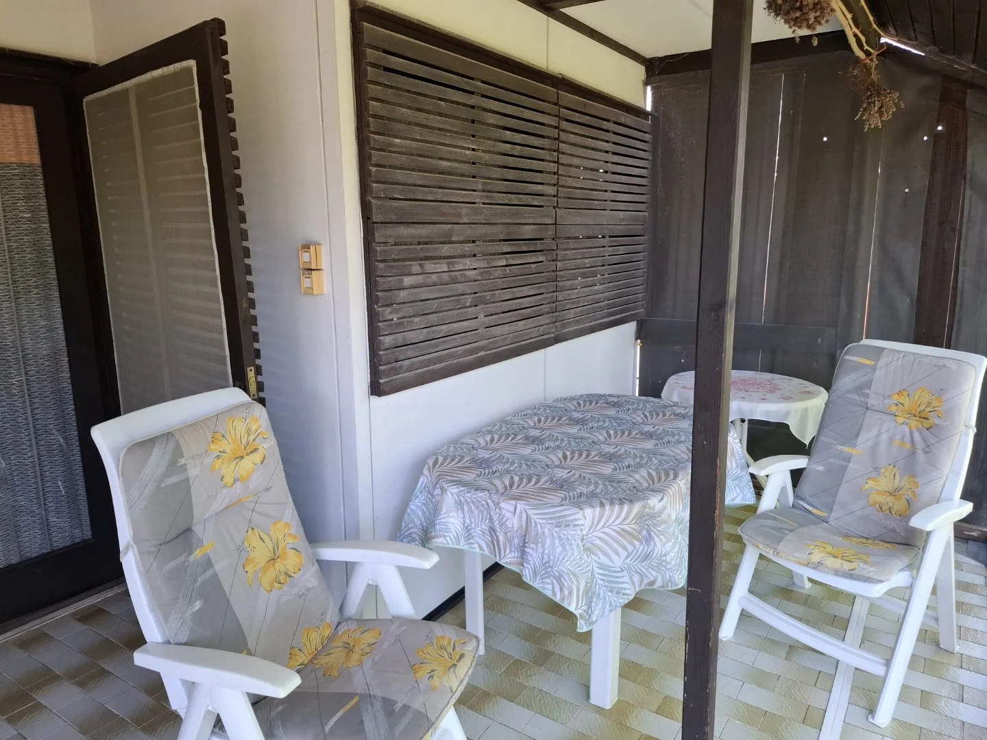 Eladó önálló nyaraló nyaraló / üdülő Faddon - Kép 3