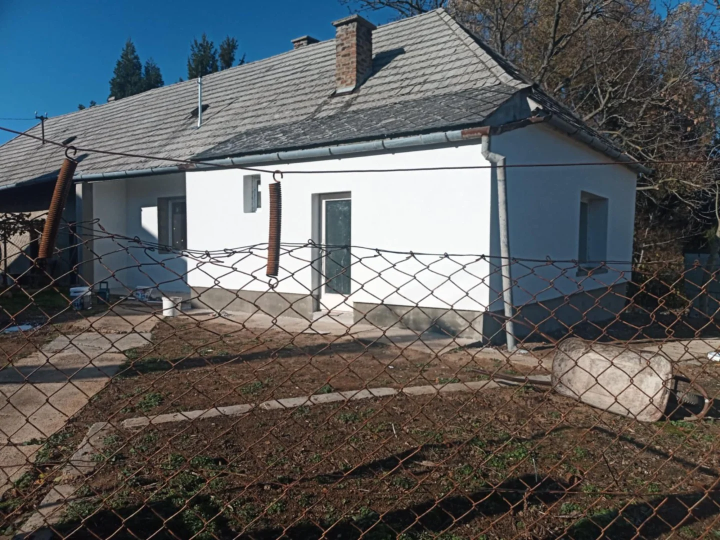 Eladó családi ház Zircen