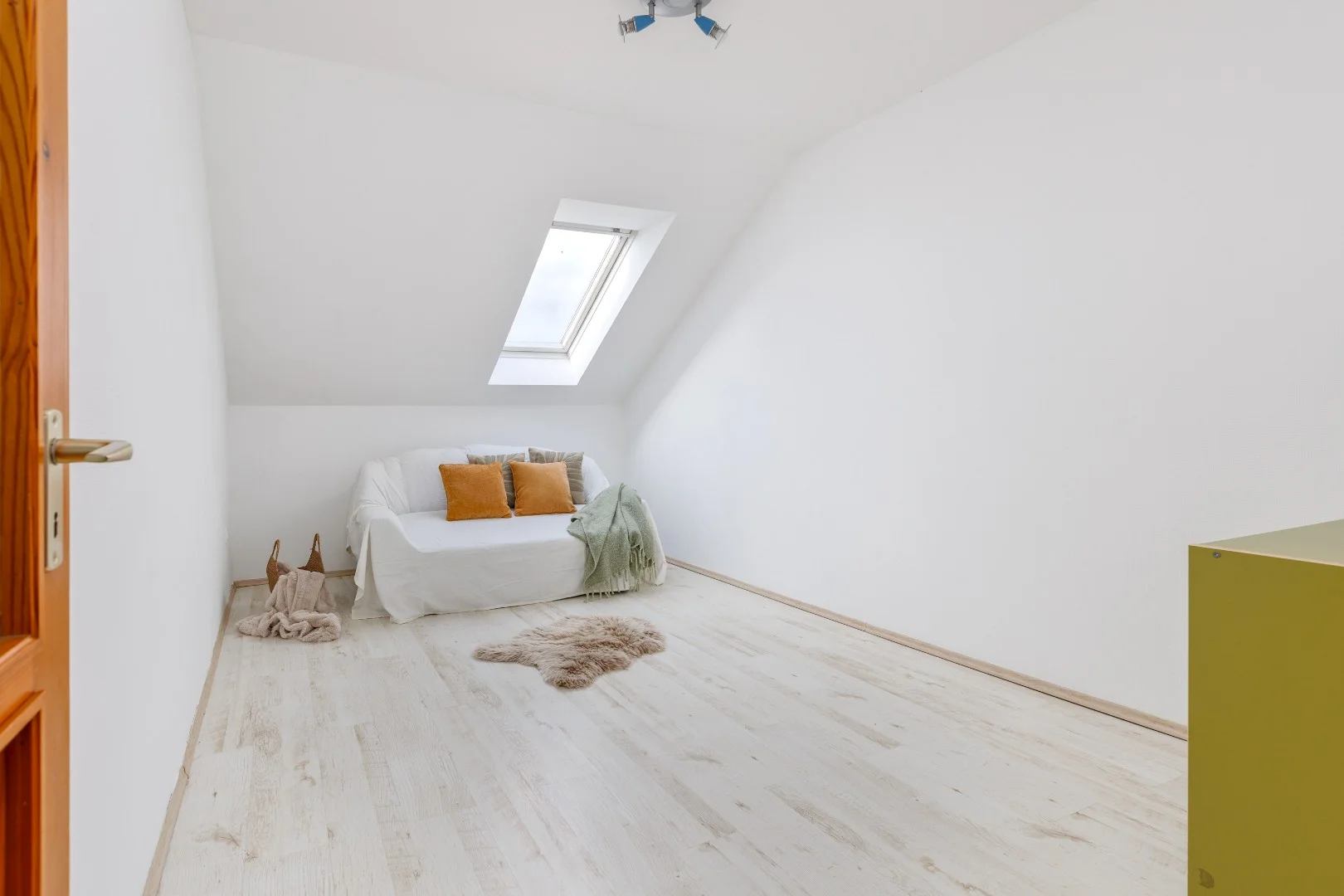 Eladó tégla lakás Esztergomban - Kép 18