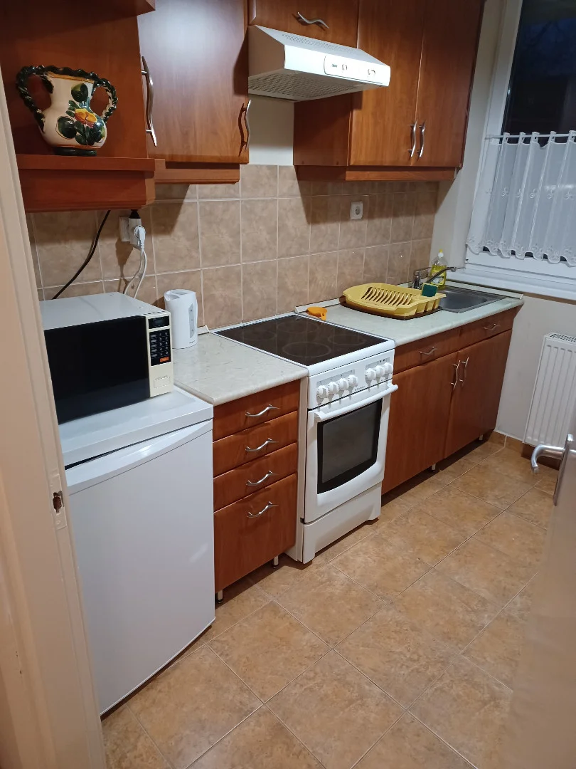 Kiadó tégla lakás Nyíregyházán - Kép 3