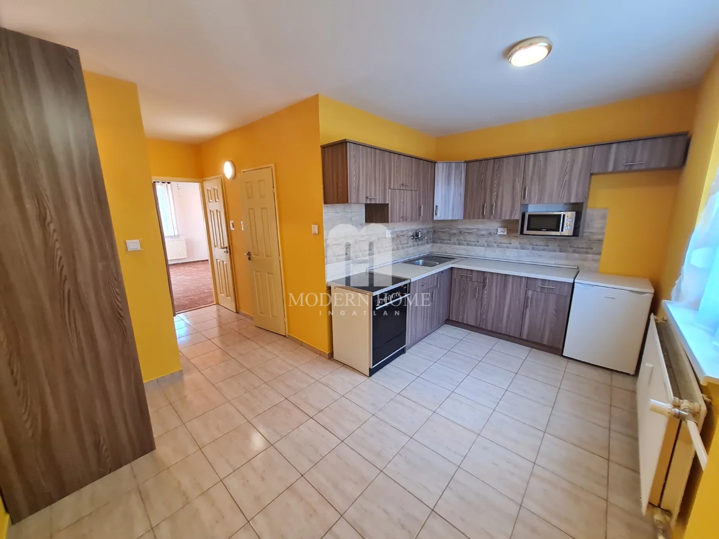 Eladó tégla lakás Várpalotan