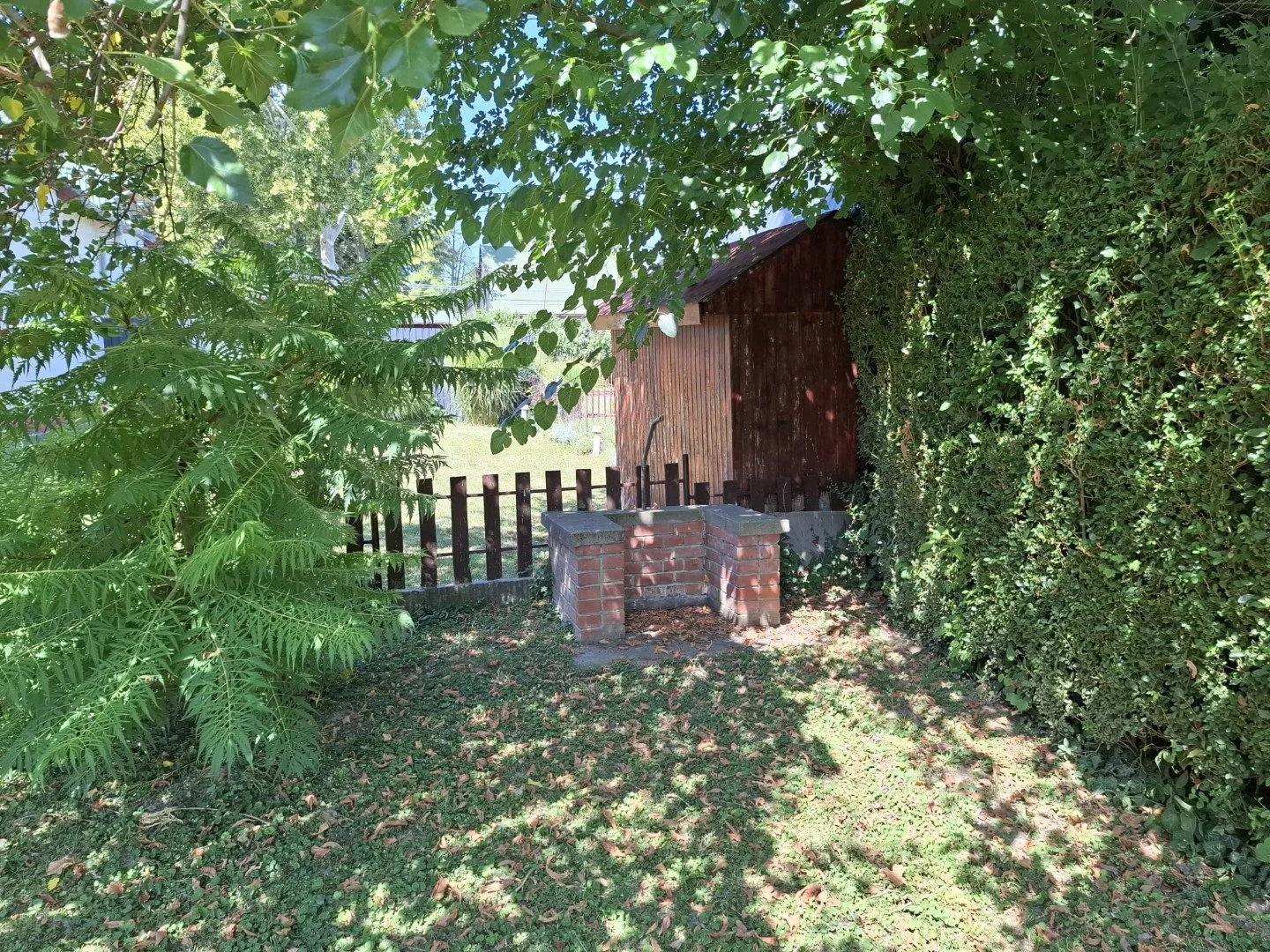 Eladó önálló nyaraló nyaraló / üdülő Faddon - Kép 2