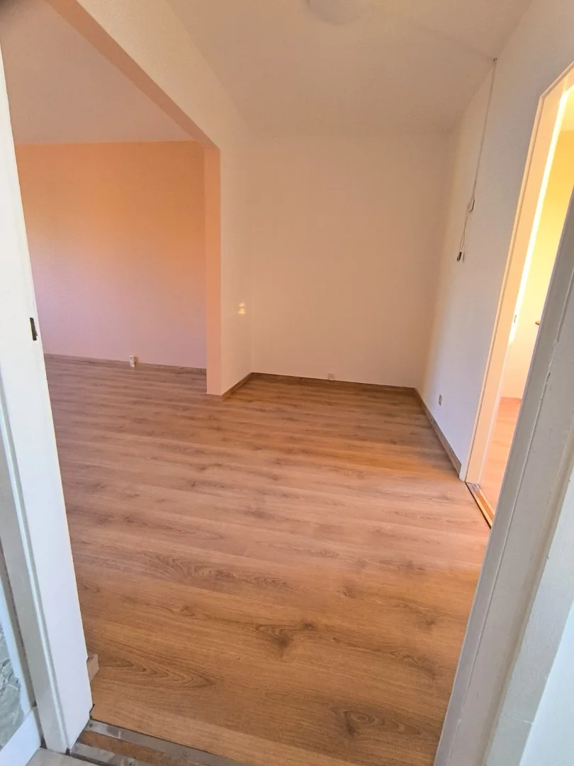 Eladó panel lakás Győrött - Kép 7