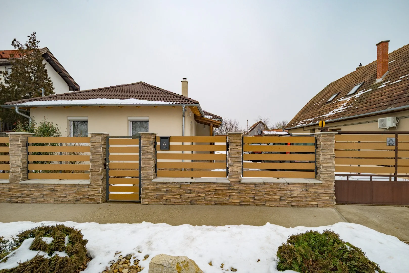 Eladó családi ház Felsőpakonyon - Kép 20