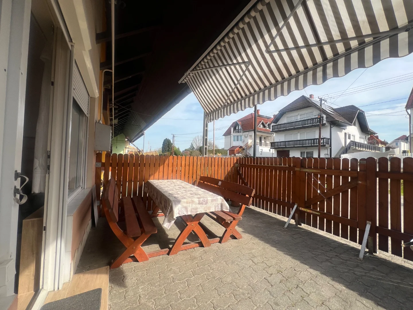 Eladó önálló nyaraló nyaraló / üdülő Balatonlellen - Kép 2