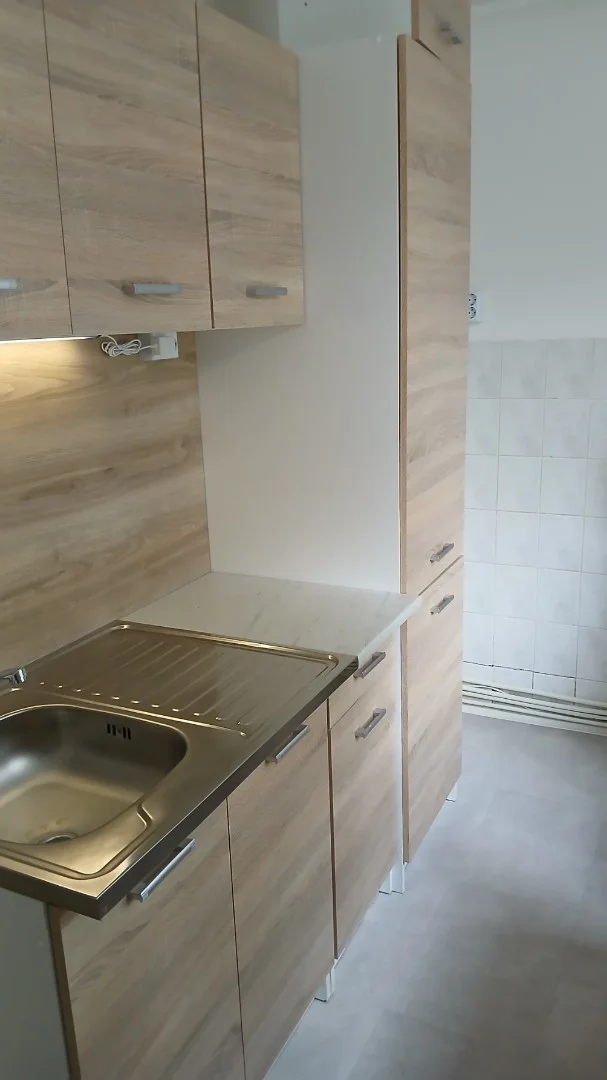Eladó panel lakás Szarvason - Kép 5