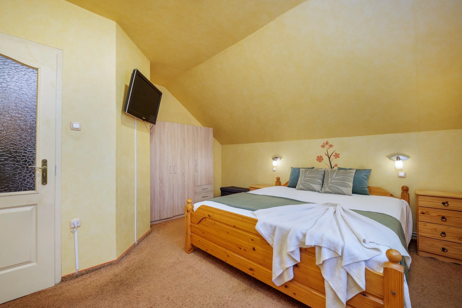 Eladó családi ház Esztergomban - Kép 5