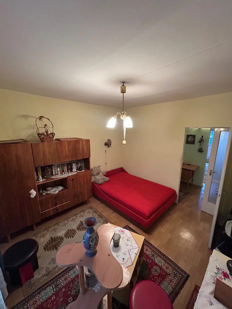 Eladó panel lakás Pécsen - Kép 4