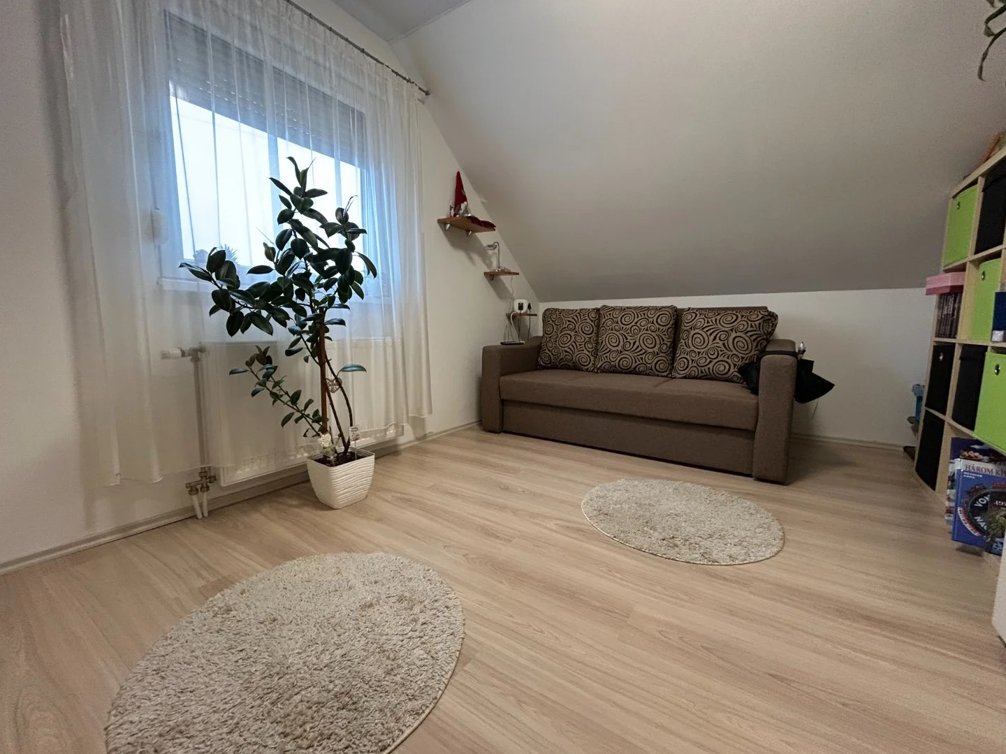 Eladó tégla lakás Debrecenben - Kép 2