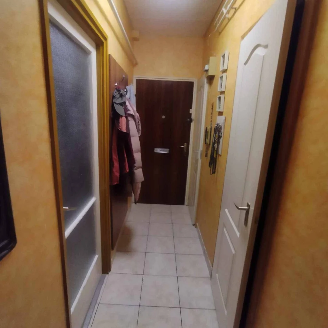 Eladó tégla lakás Veszprémben - Kép 3