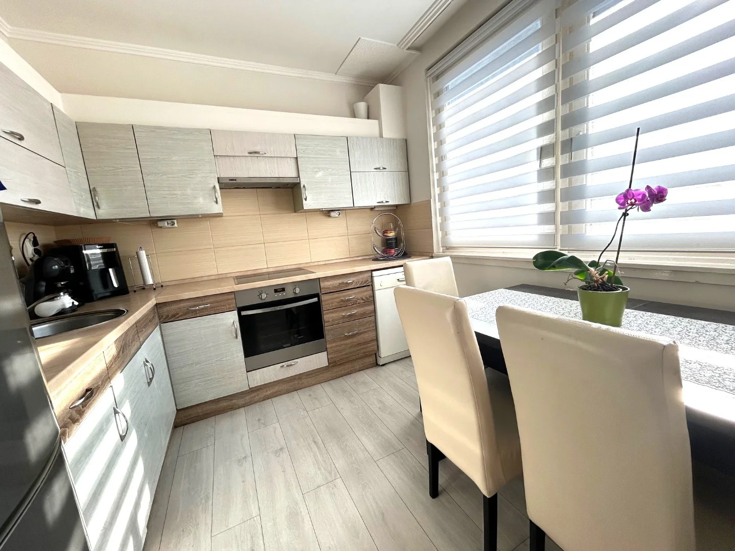 Eladó panel lakás Debrecenben - Kép 6