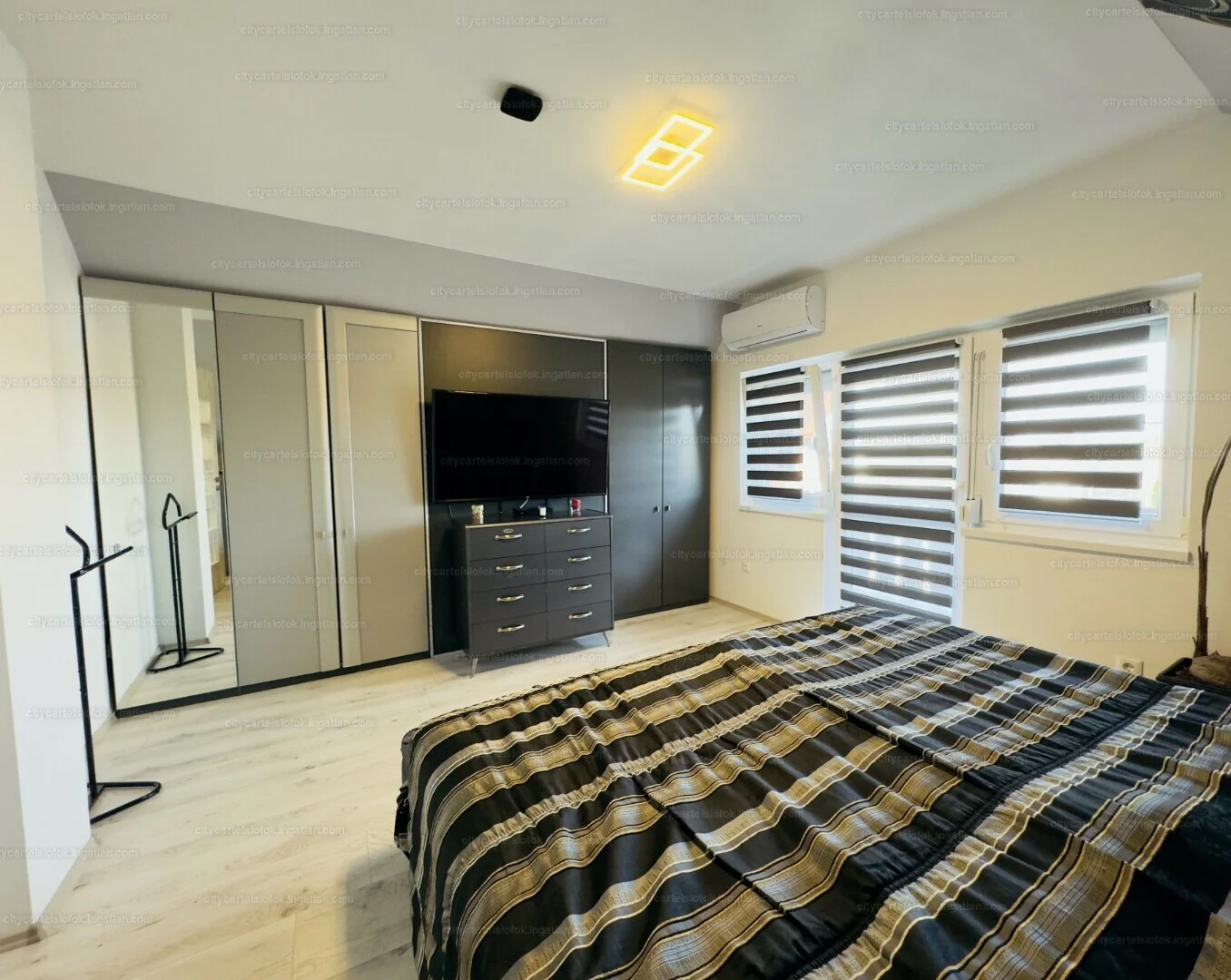 Eladó családi ház Siófokon - Kép 11