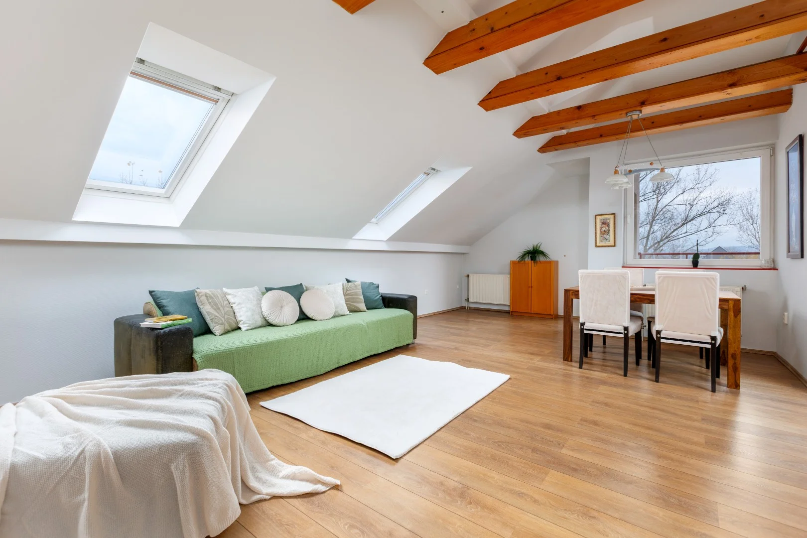 Eladó tégla lakás Esztergomban