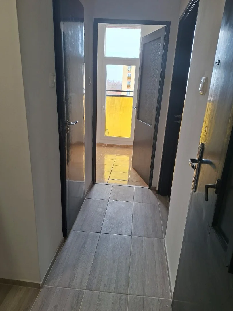 Eladó panel lakás Pécsen - Kép 4