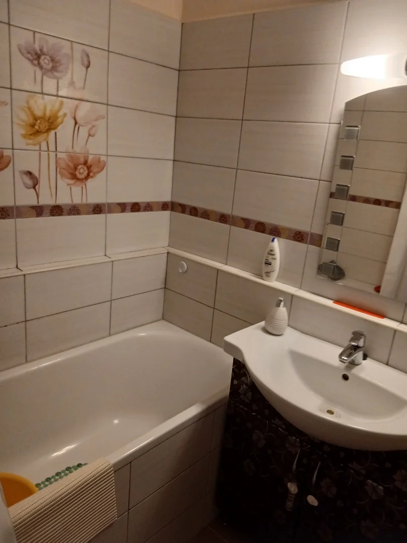 Eladó panel lakás Hévízen - Kép 4