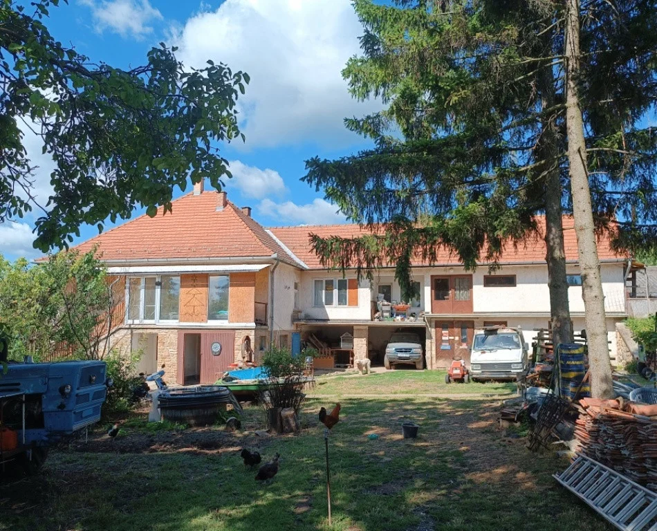 Eladó családi ház Szokolyan