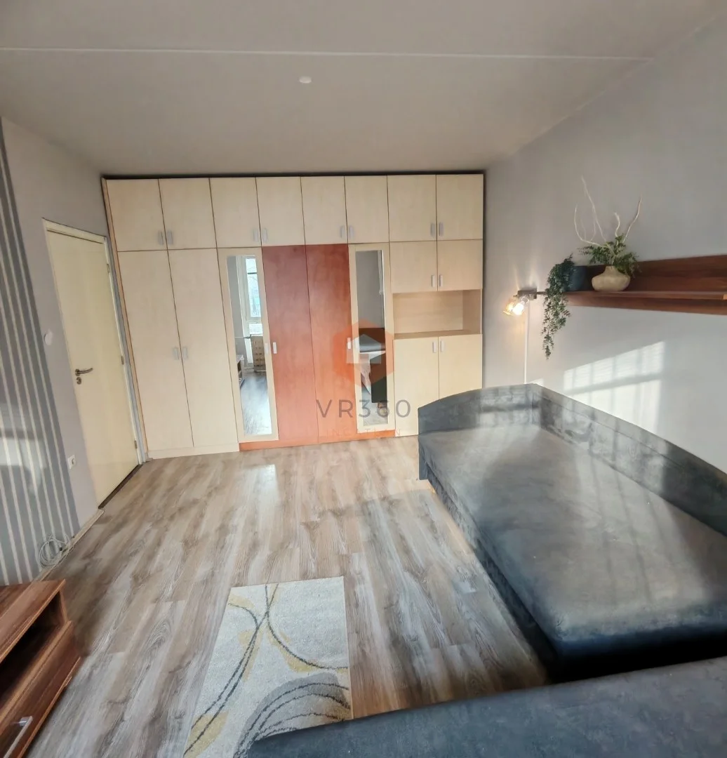 Eladó panel lakás Pécs Illyés Gyula - Kép 2