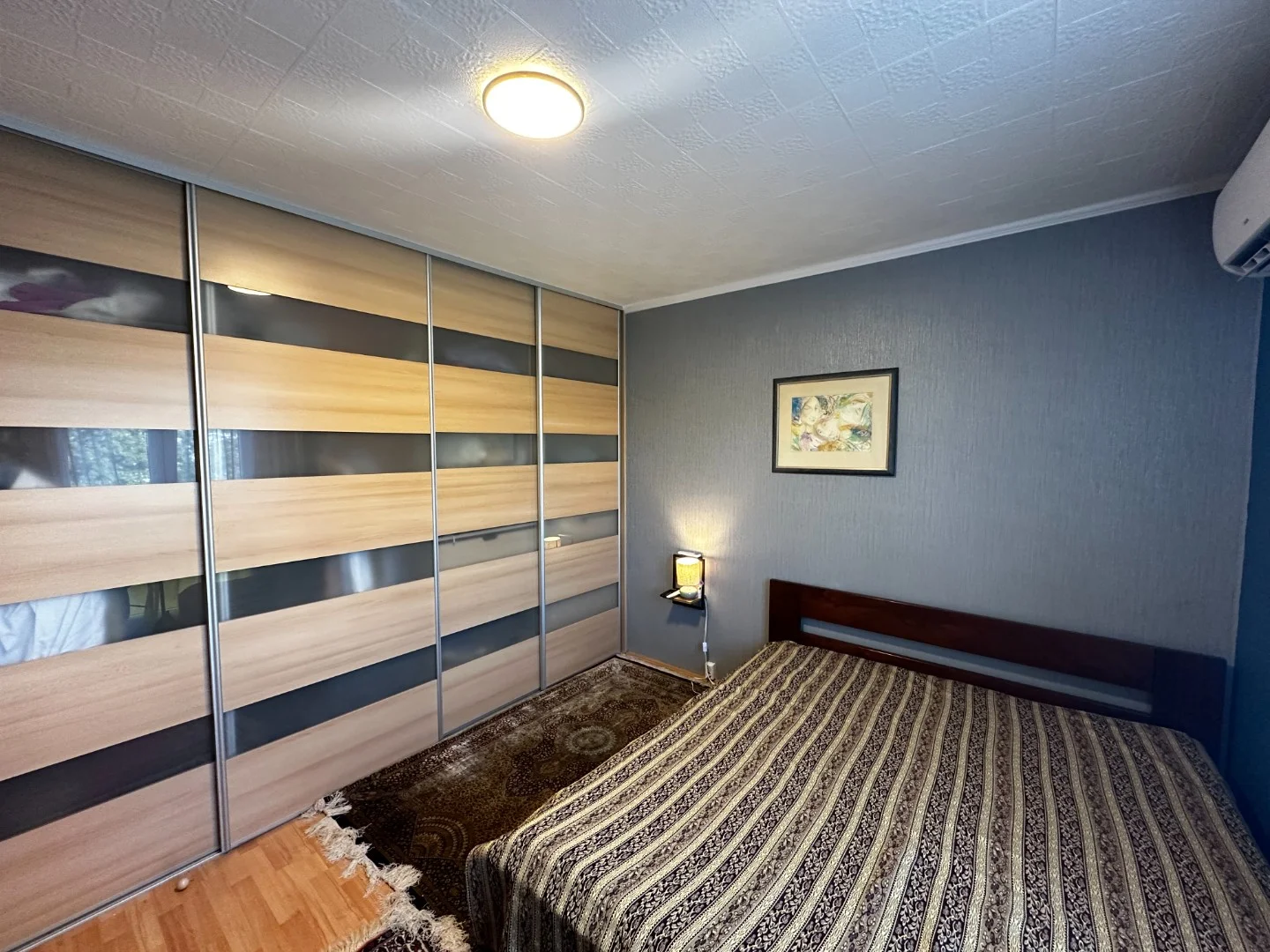 Eladó panel lakás Pécsen - Kép 2