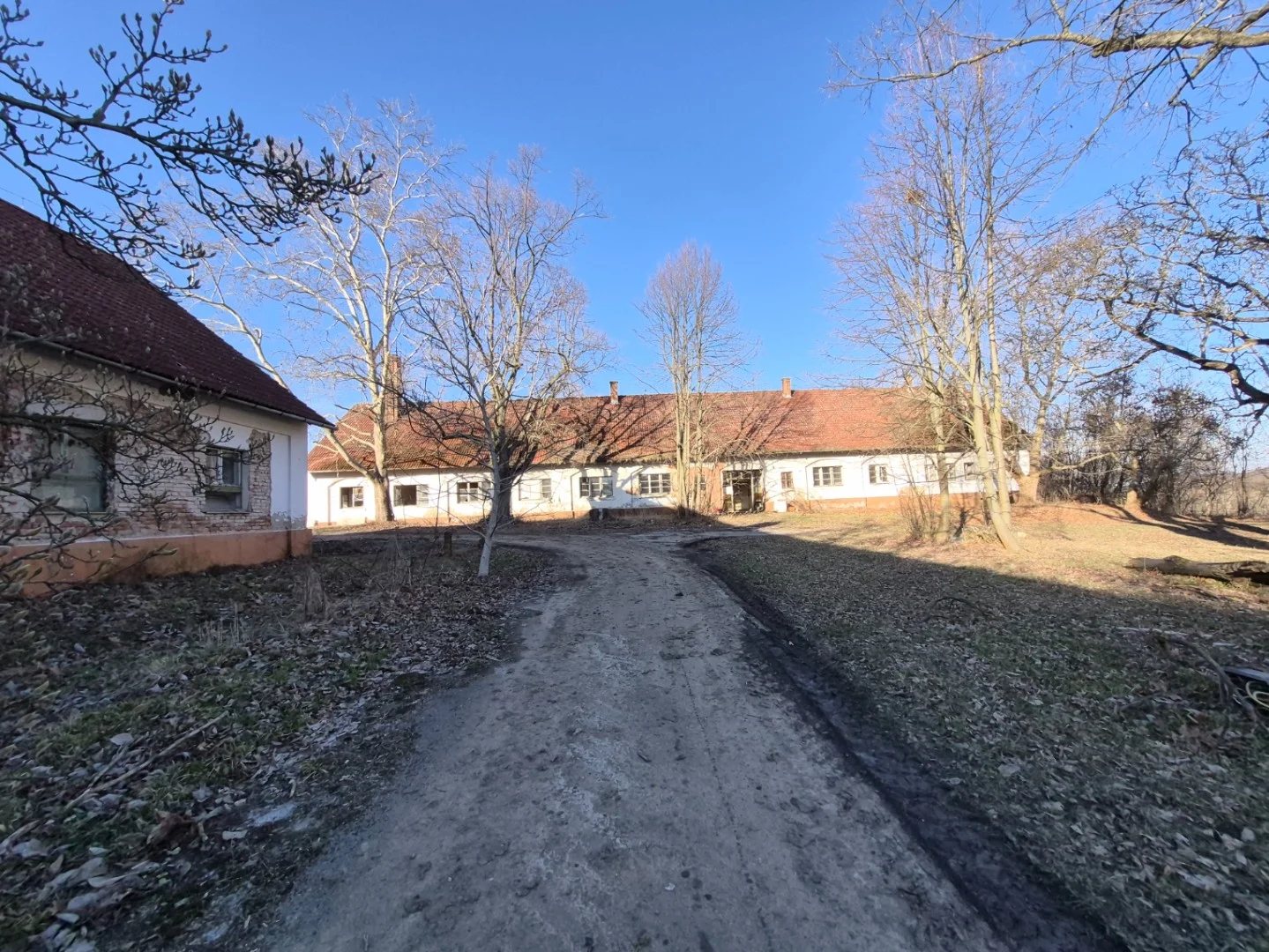 Eladó intézmény iroda / üzlet / kereskedelmi / szolgáltató Bakócan - Kép 11