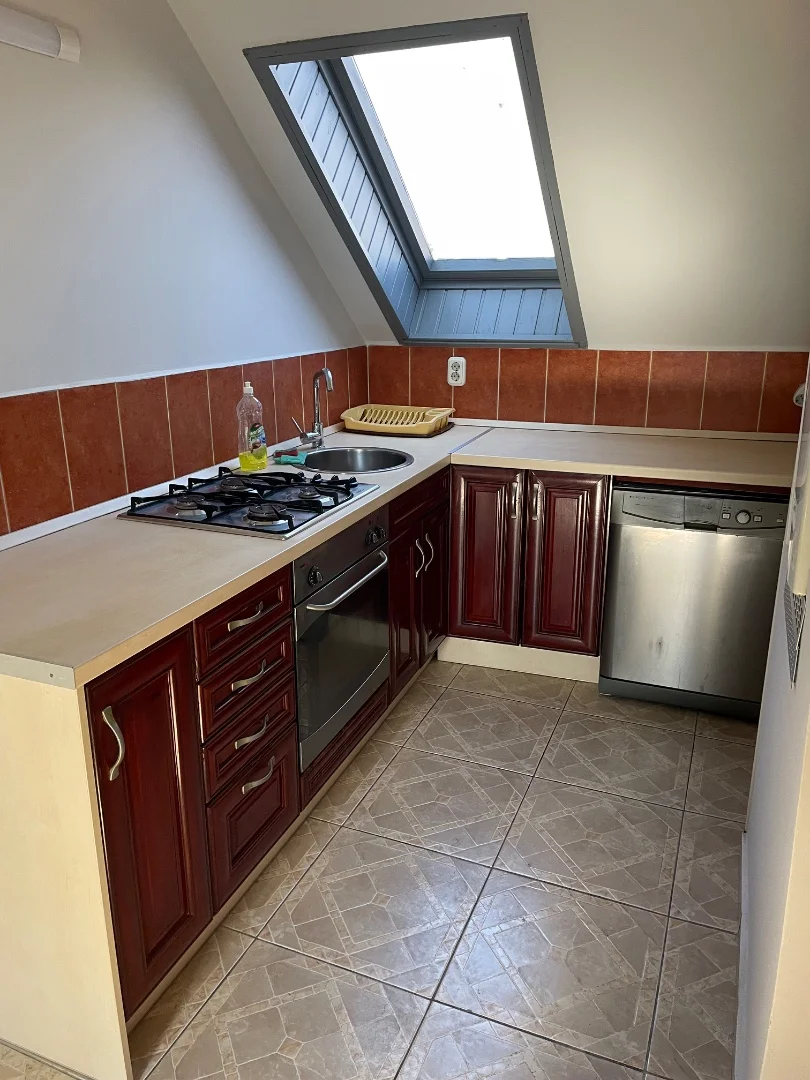 Eladó tégla lakás Győrött - Kép 10