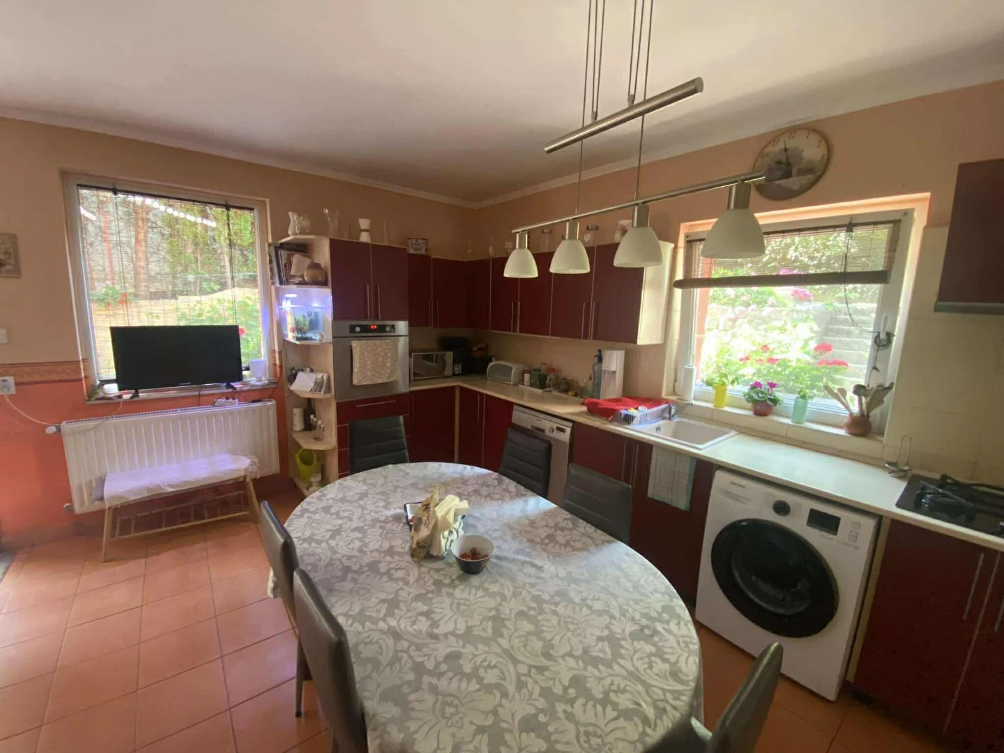 Eladó családi ház Dunaújvárosban - Kép 2