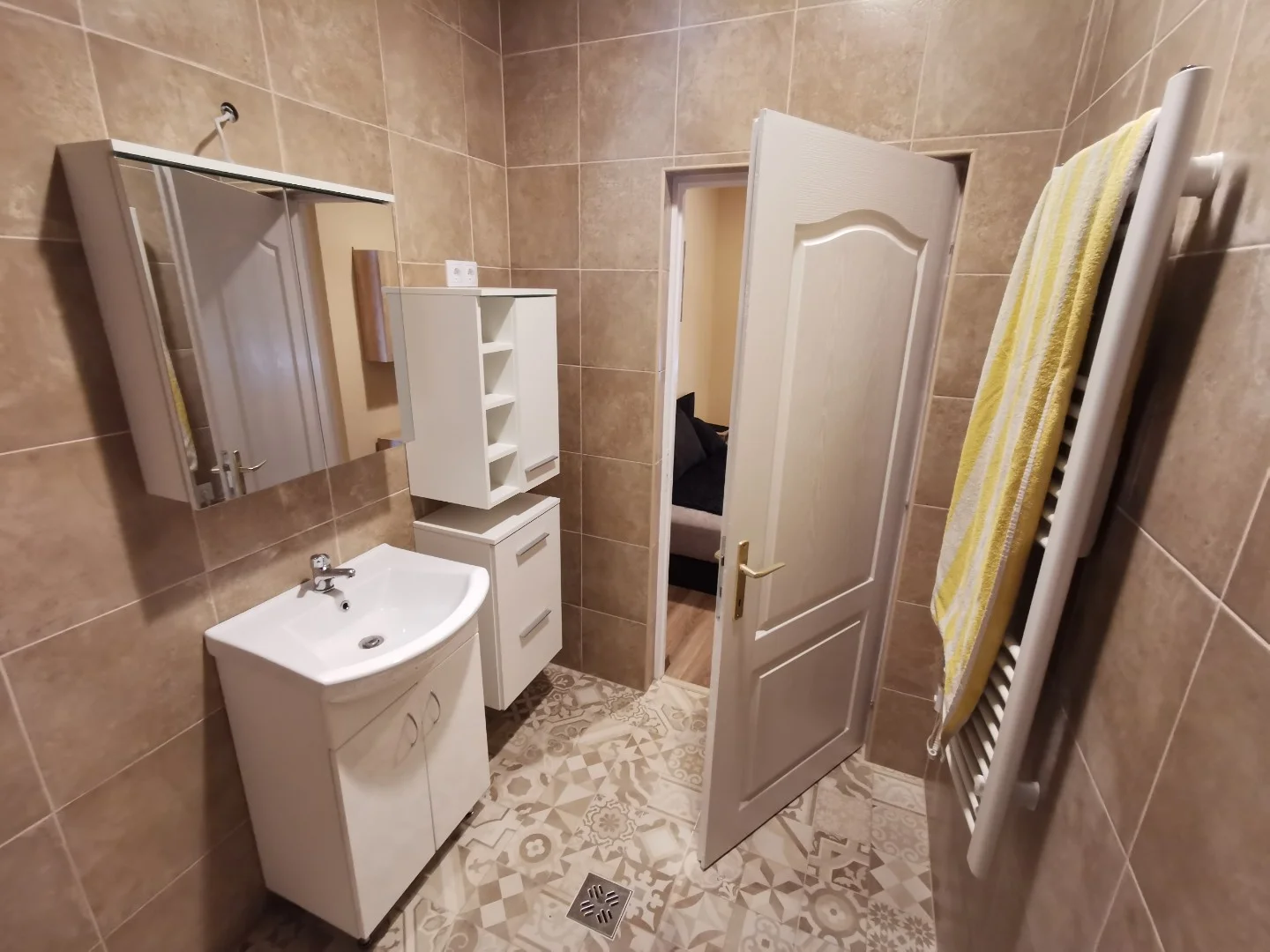 Kiadó tégla lakás Tatan - Kép 11