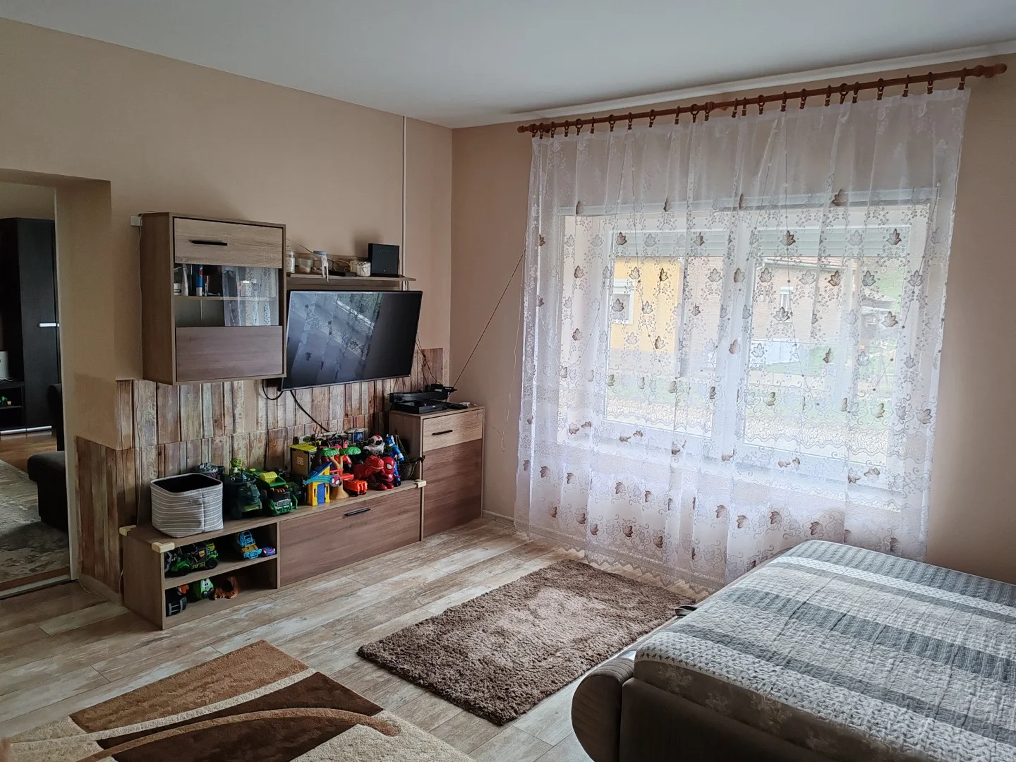 Eladó családi ház Helesfan - Kép 4