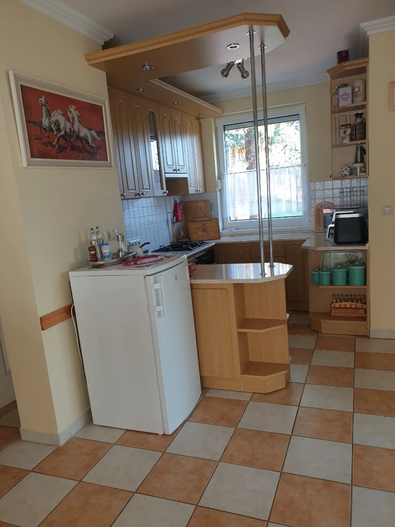 Eladó családi ház Balatonalmádin - Kép 12