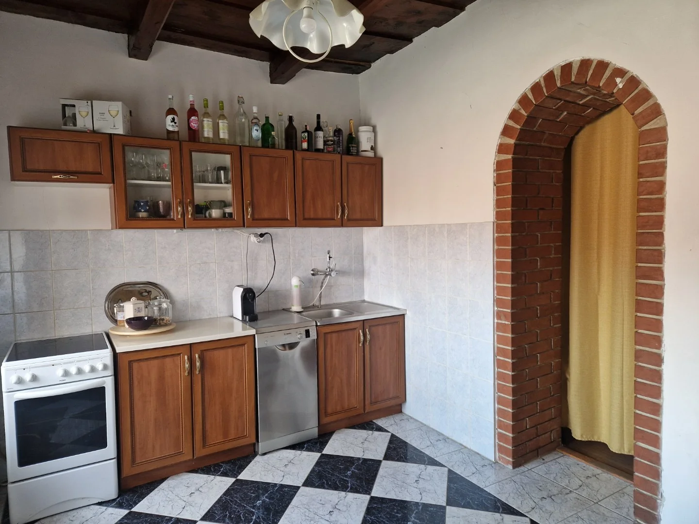 Eladó családi ház Bernecebarátin - Kép 7