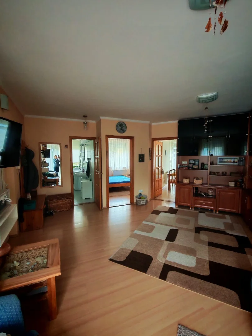 Eladó tégla lakás Pécsen - Kép 9