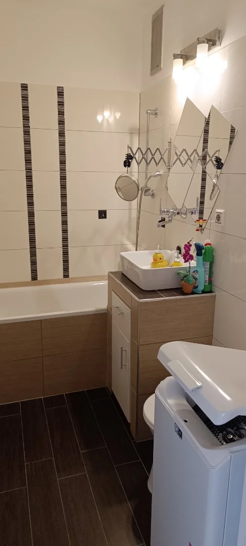 Eladó panel lakás Budapest 15. ker.en - Kép 6