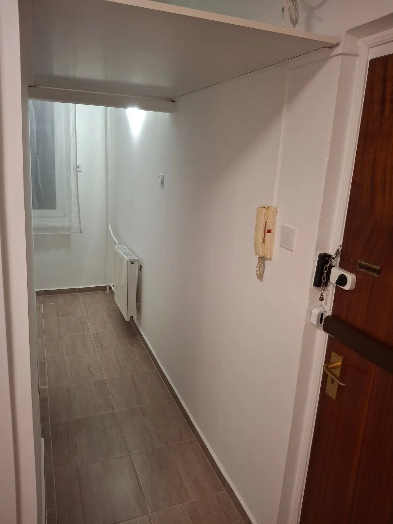 Eladó panel lakás Székesfehérváron - Kép 3
