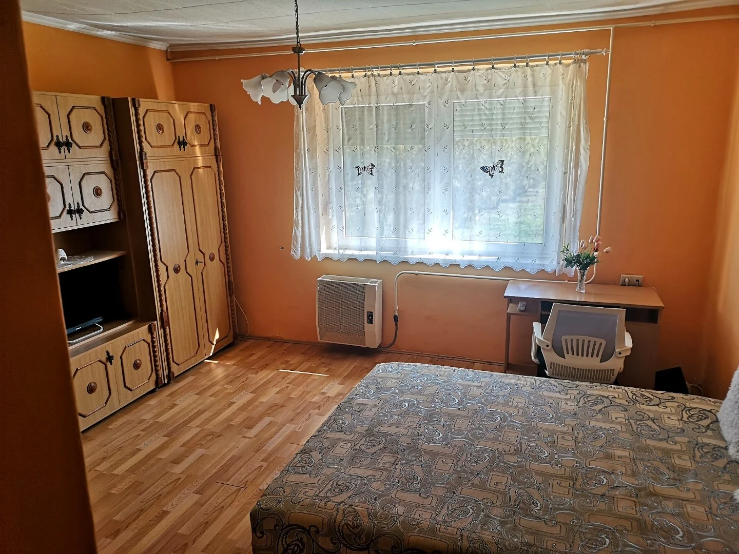 Eladó családi ház Tiszafüreden - Kép 8