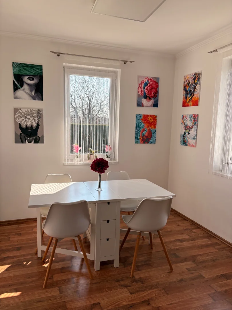 Eladó családi ház Pécsen - Kép 10